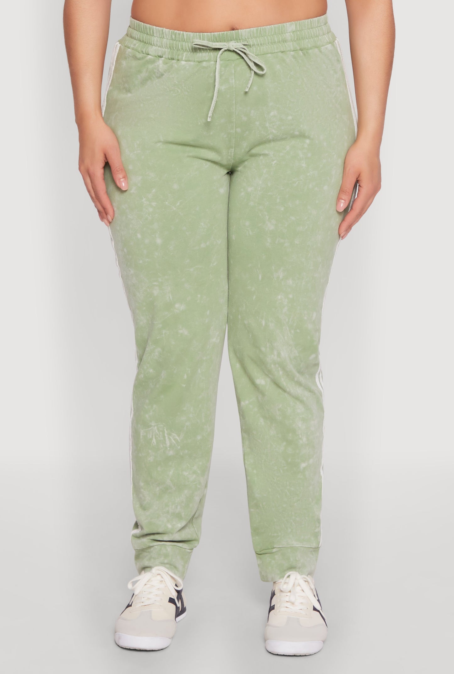 Plus Size Daisy Varsity Stripe Drawstring Joggers