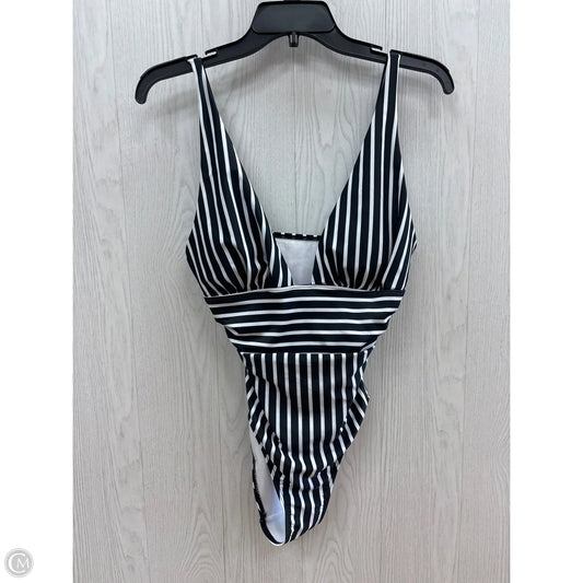 Swimsuit By Clothes Mentor In Black & White, Size: M